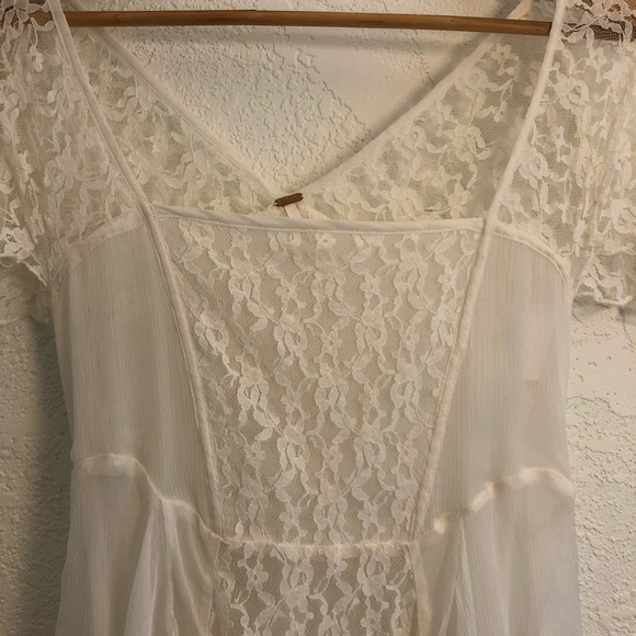 Free People Lace & Chiffon Flutter Sleeve Blouse - Picture 3 of 10